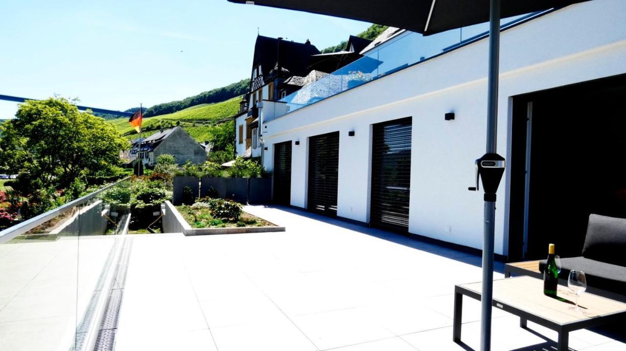 Moselufer Apartments Uerzig Exterior photo